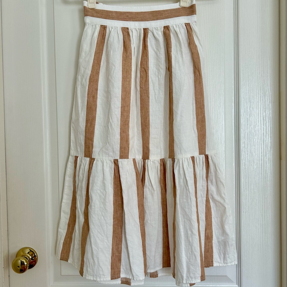 LIKE NEW - Madewell Striped Linen Skirt.
Size XS.